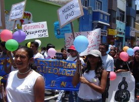 marcha>Alumnos en las calles de Trujillo
<BR>
<HR>
<hr>
<img class=